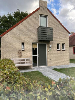 Huisje 52, Ewijk